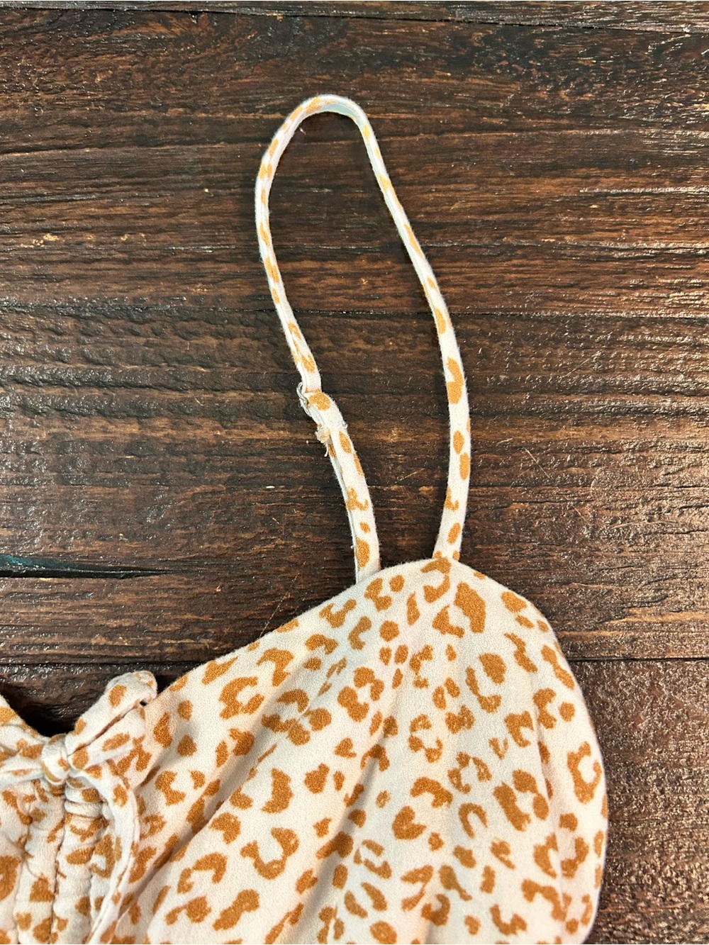 Urban Romantics cheetah print smocked tank top in tan and white - Picture 4 of 11